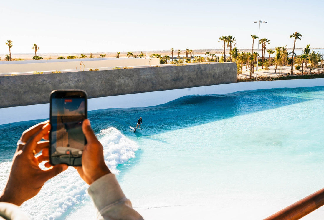 Exposure: Matt Etxebarne Aguirregomezkorta on the Surge 830 in Saudi Arabia, from Foiling Magazine