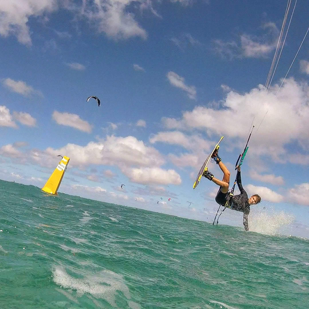 AXIS 2019 Billy Wakestyle Kiteboard, Kiteboard, - Live2Kite